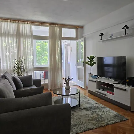 公寓 Centar 扎达尔